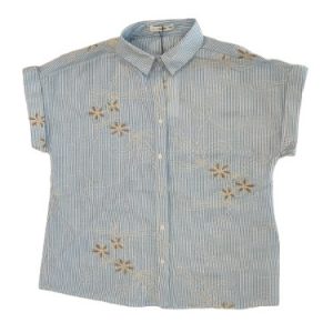 Camisa rayas con flores bordadas