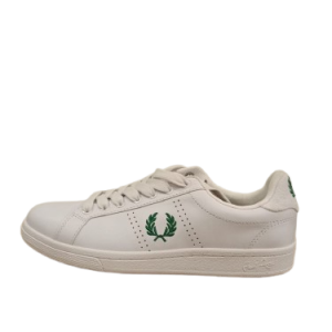Deportiva Fred Perry. Hombre. Color blanco. Logo en verde